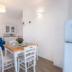 Pensión Creuza De Legna